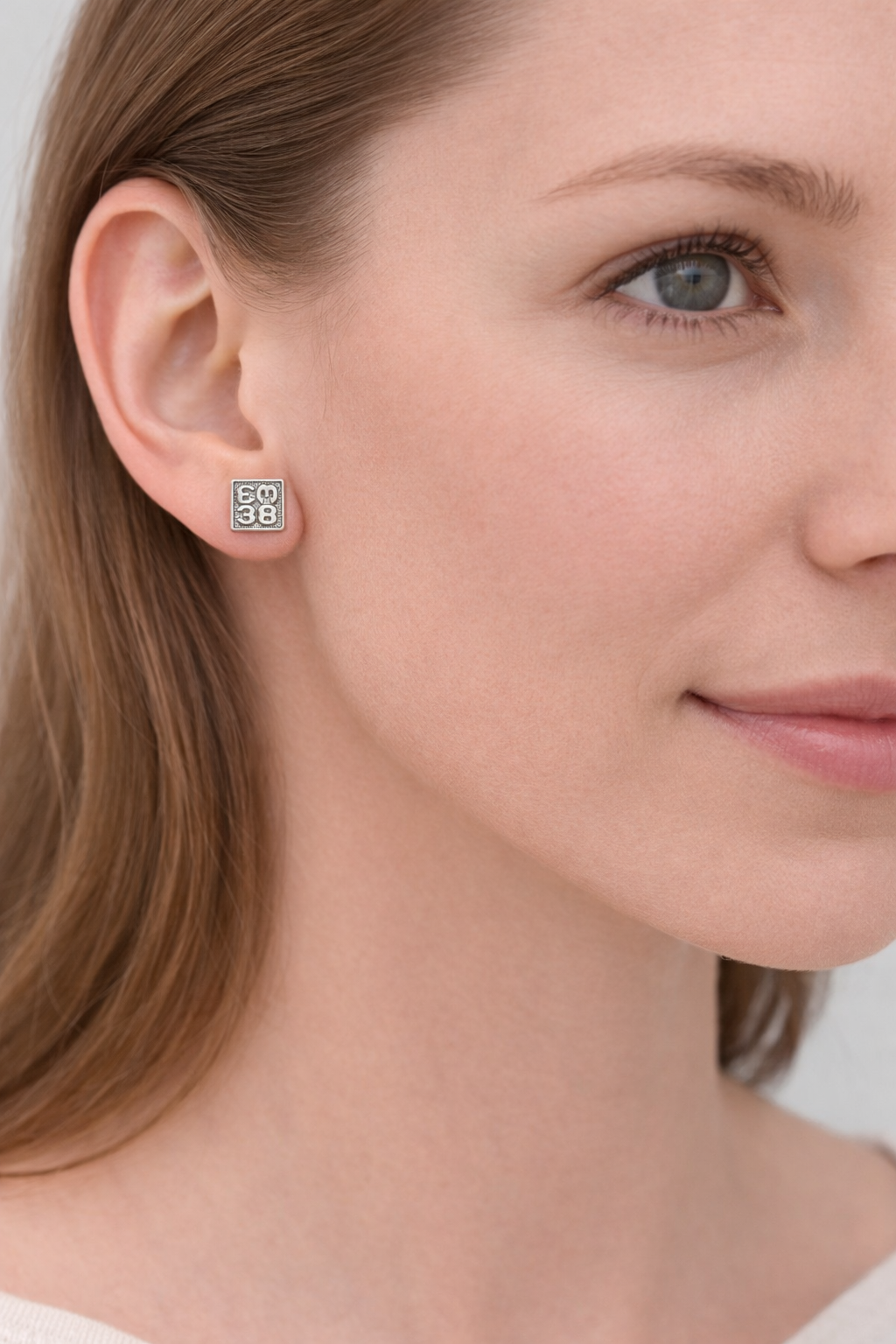 sc EM38 Stud Earrings